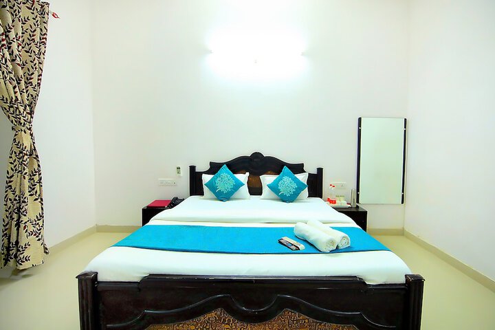 Room 30 of 48
