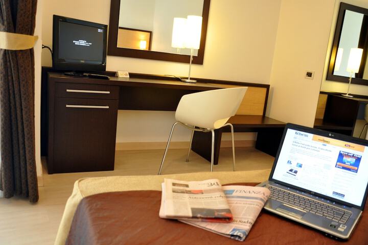 Room amenity