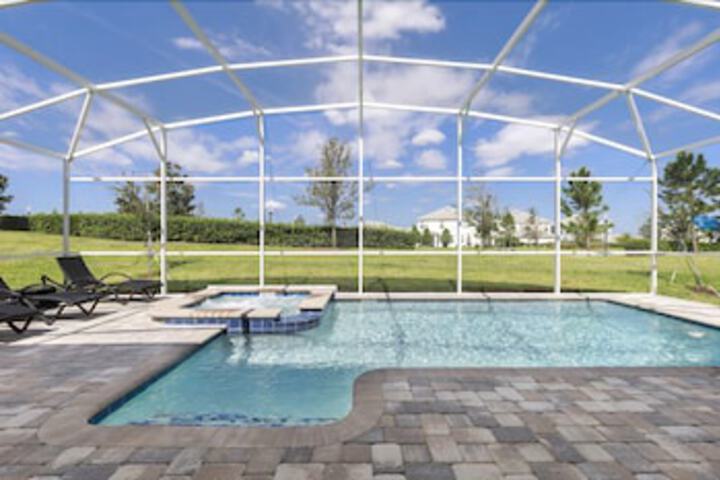 Pool 19 of 35