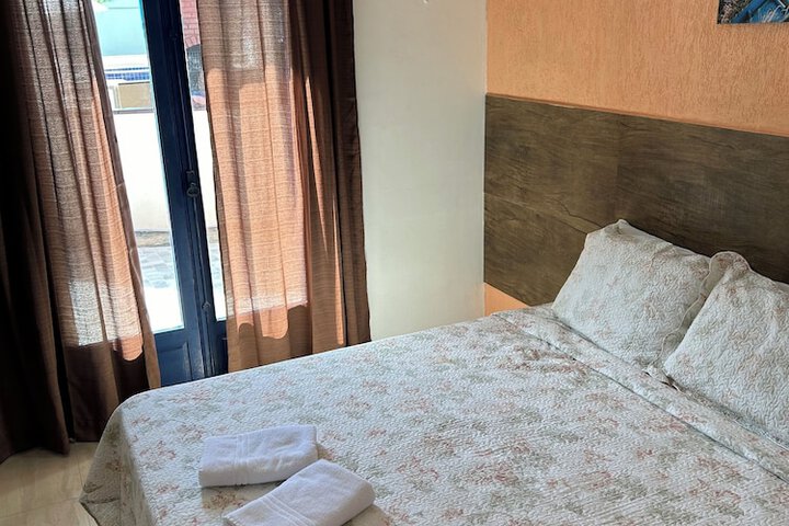 Room 27 of 155