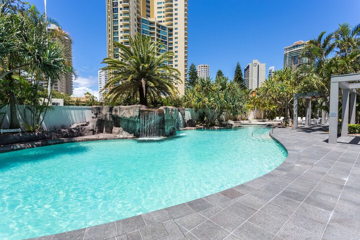 Pool 93 of 127