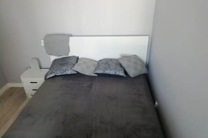 Room 4 of 26