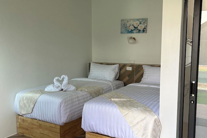 Room 2 of 30