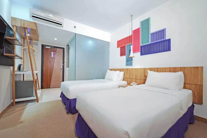 Room 20 of 53