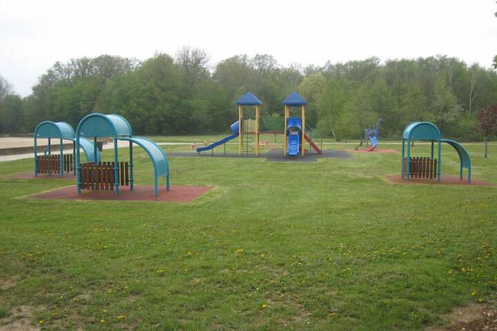 Children's play area - outdoor