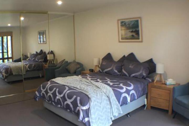 Room 2 of 12