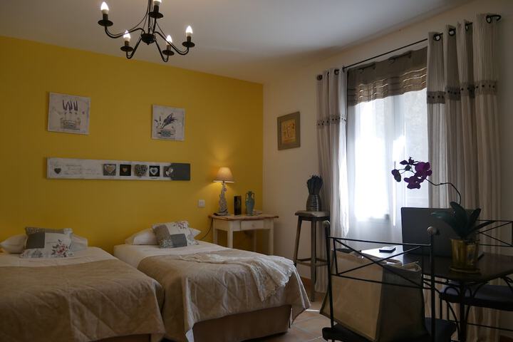 Room 10 of 54