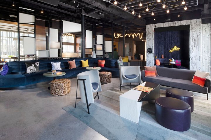 Guest Lobby