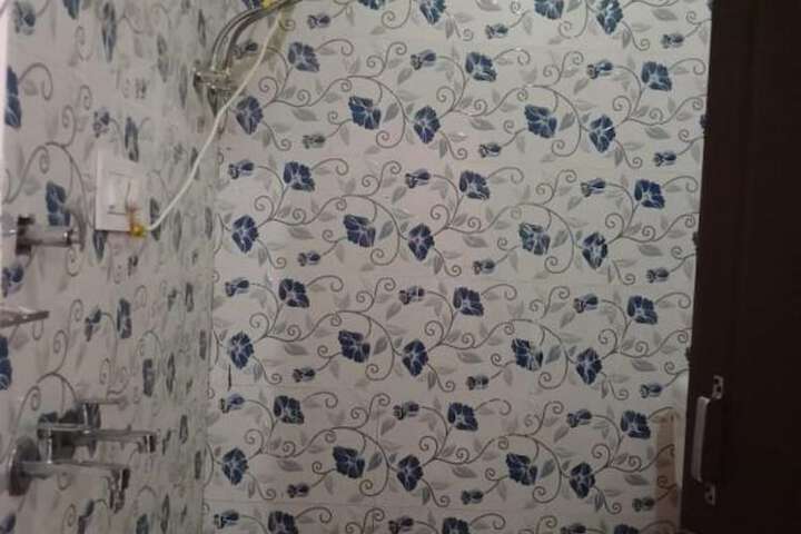 Room 13 of 14