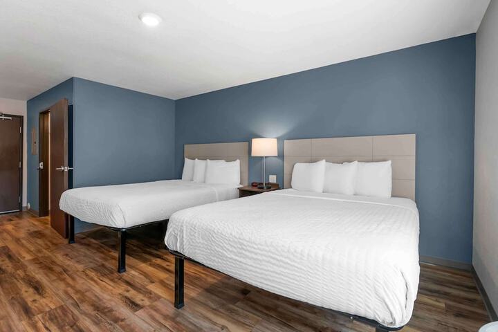 Room 14 of 32
