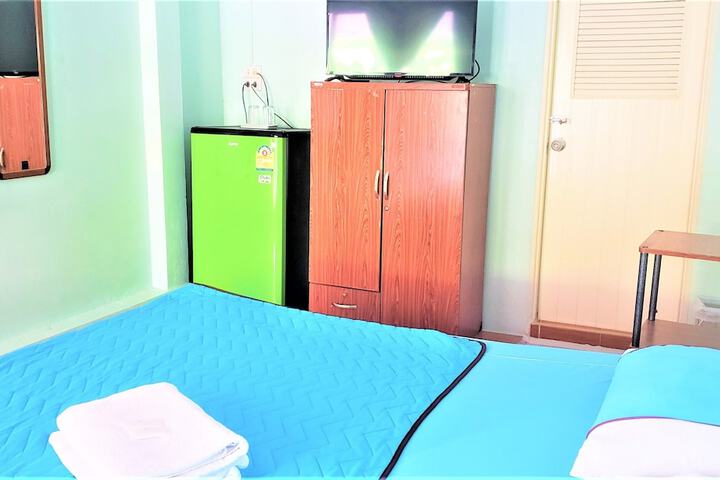 Room 35 of 49