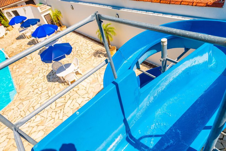 Pool 78 of 166