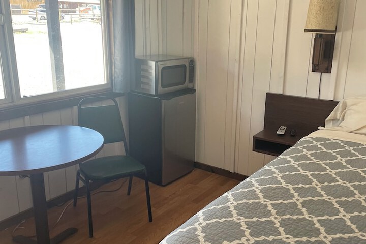 Room 7 of 44