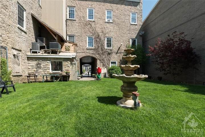 Terrace/Patio 9 of 19