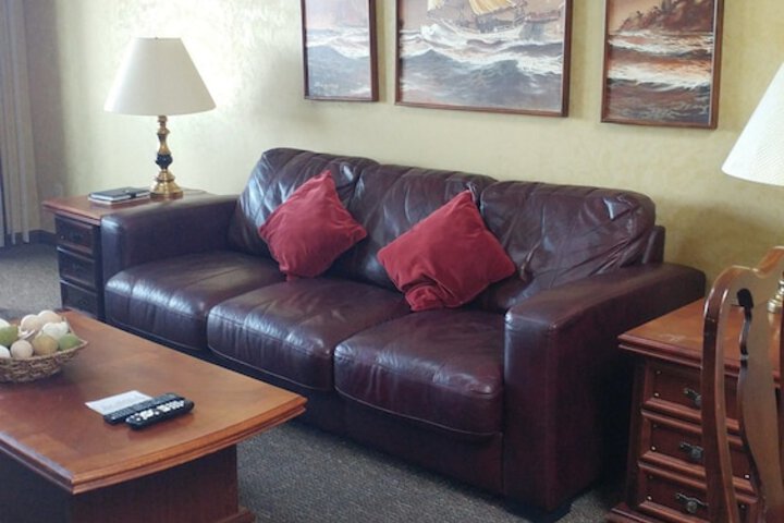 Room 25 of 128