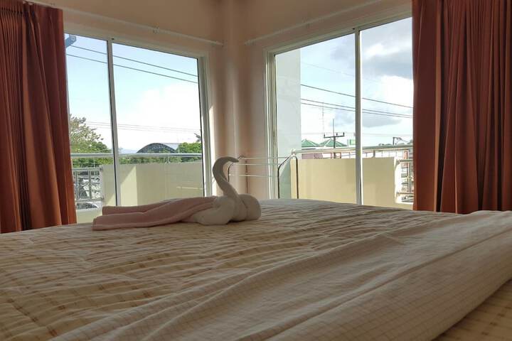 Room 7 of 20