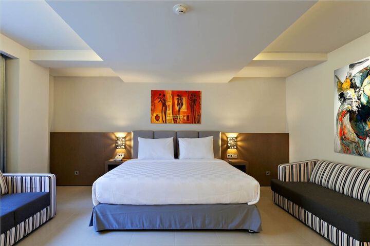 Room 6 of 36