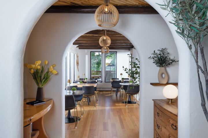 Breakfast area