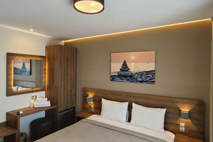 Room 7 of 58
