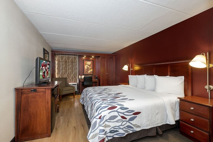Standard | King Bed (11 of 13)