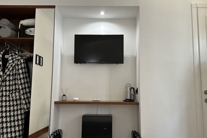 Room 42 of 67