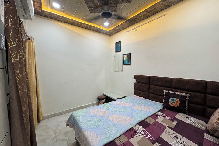 Room 21 of 36