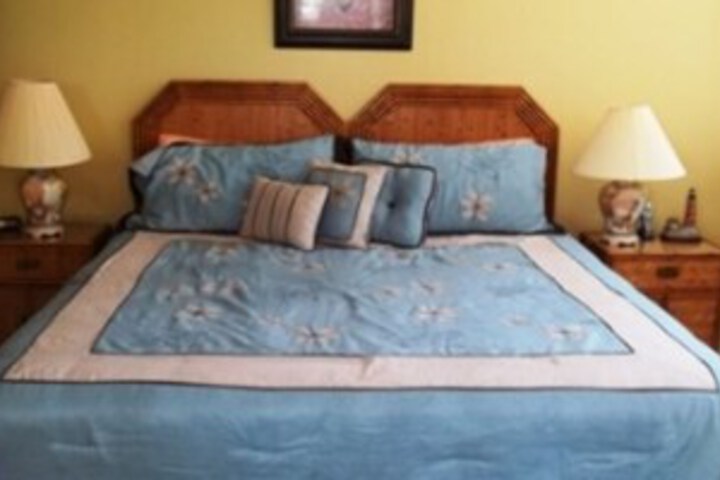Room 17 of 25