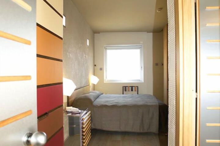 Room 10 of 58