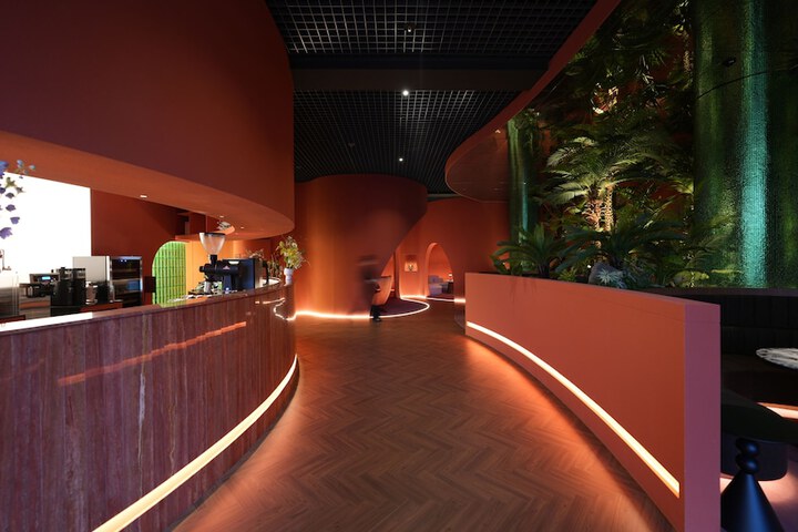 Lounge 89 of 115
