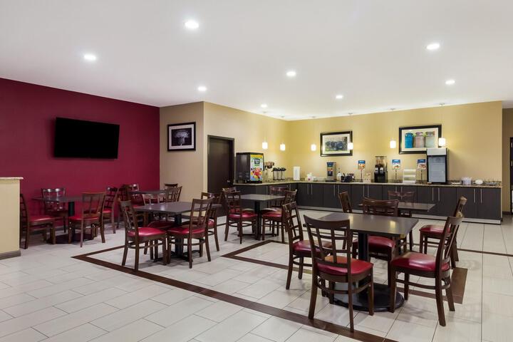 Dining 1 of 24