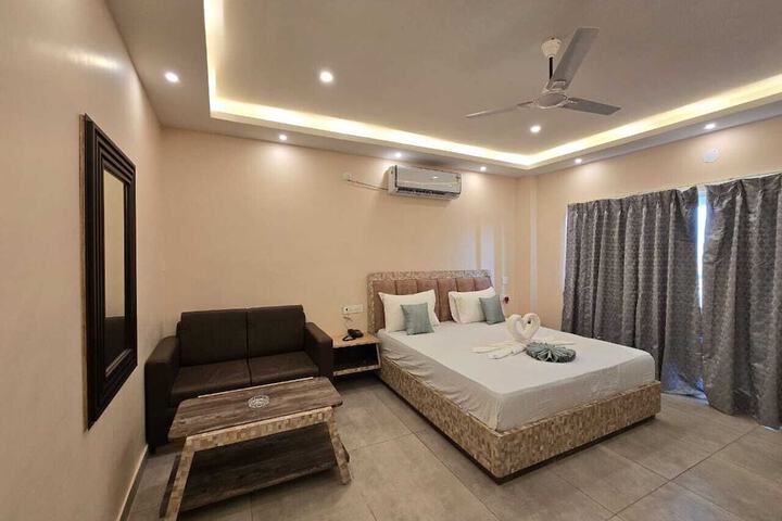 Room 16 of 44