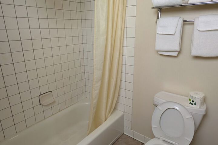 Room 44 of 84