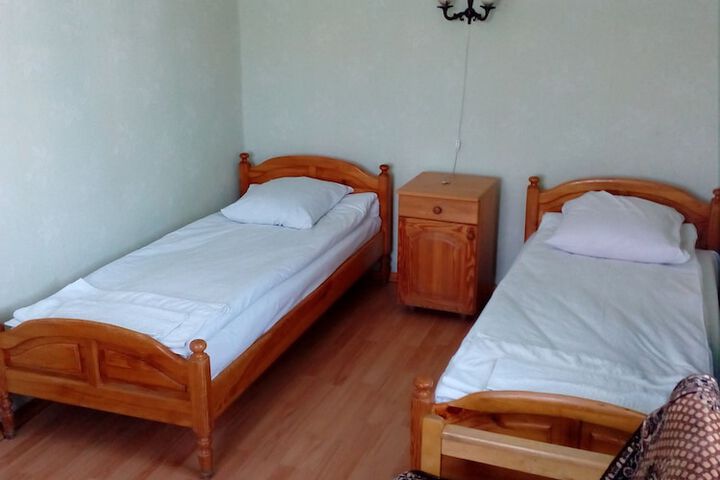 Room 2 of 21
