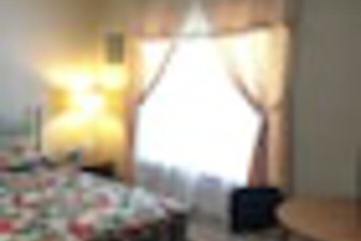 Room 53 of 246