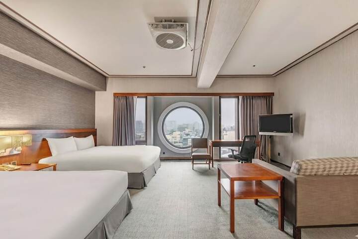 Room 75 of 149