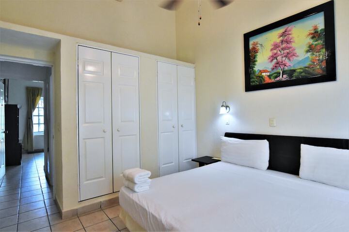 Room 9 of 49
