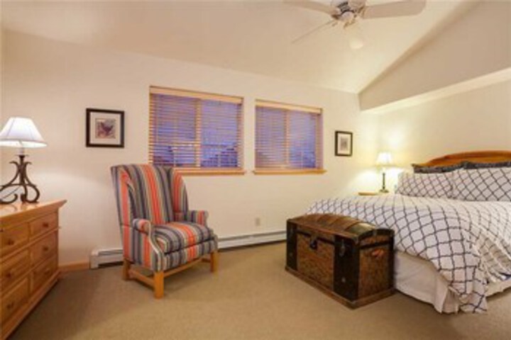 Room 16 of 22