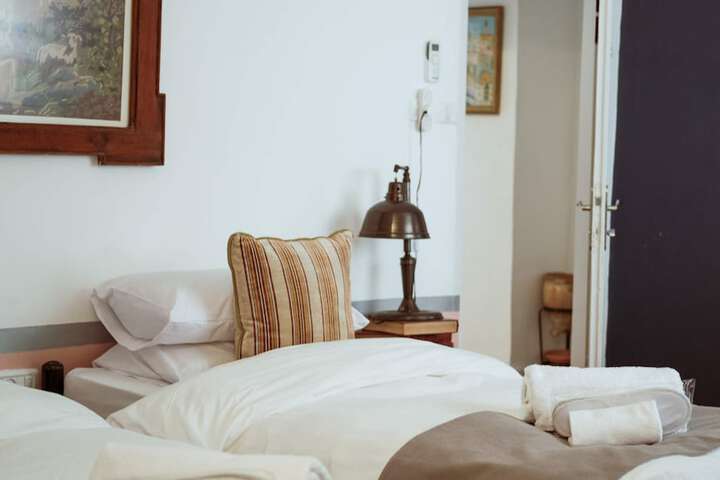 Room 72 of 166
