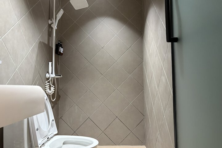 Room 45 of 71