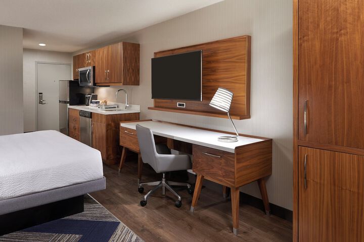 Room 8 of 25