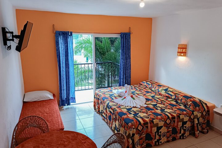 Room 15 of 46