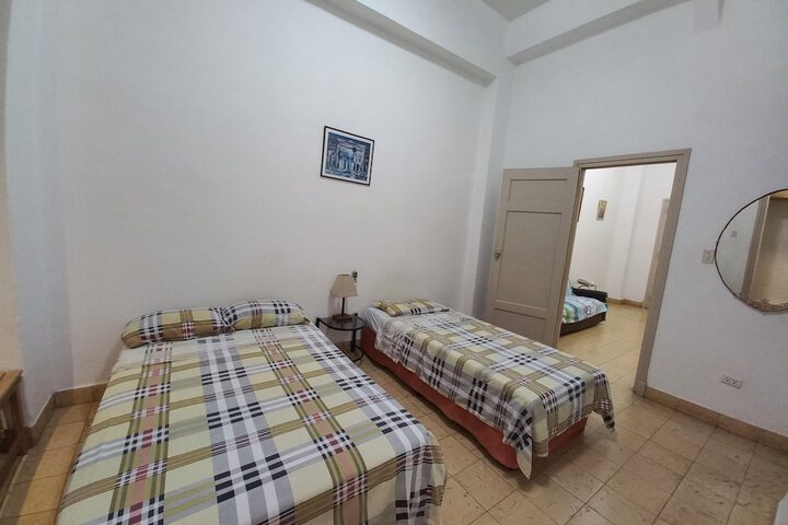 Room 2 of 18