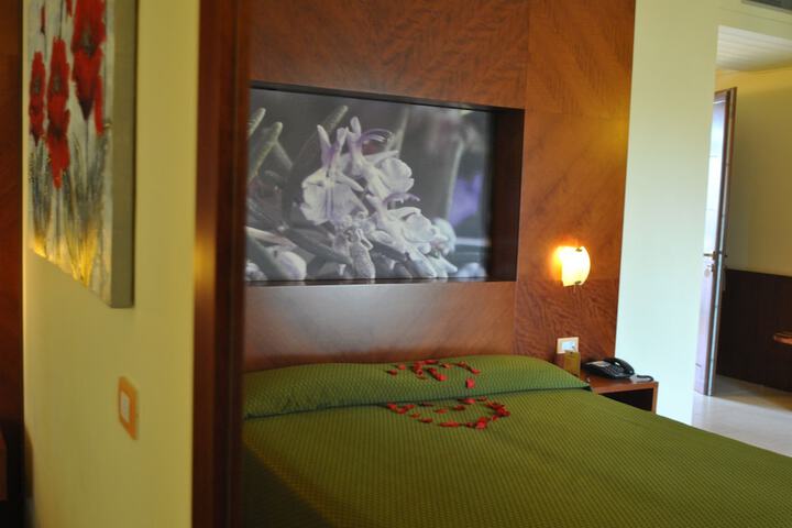 Room 8 of 23
