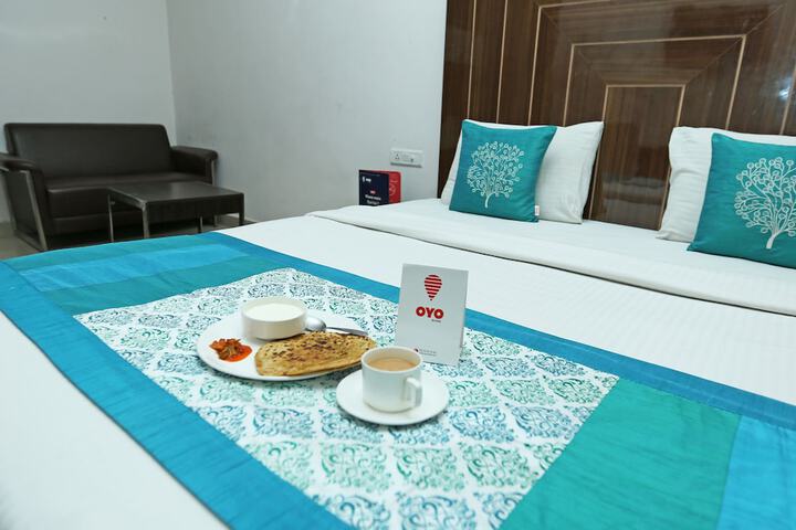 Room 4 of 30