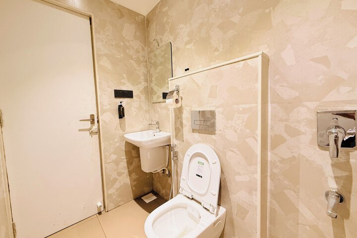 Room 44 of 84