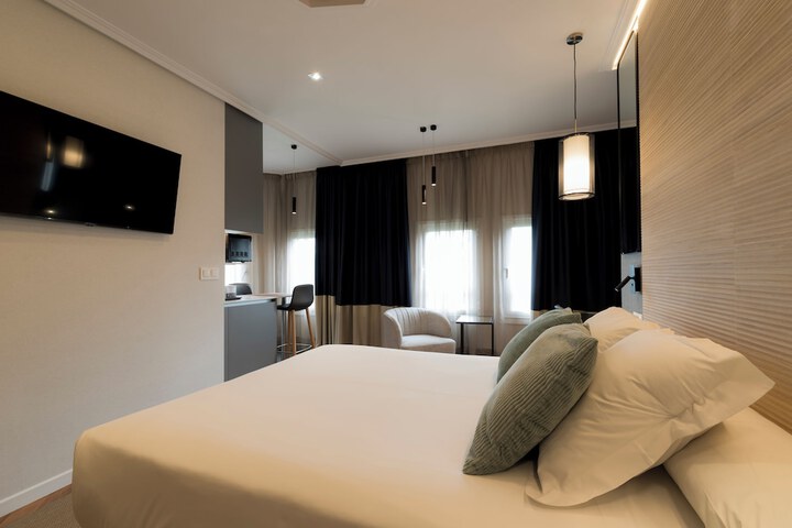 Room 9 of 51