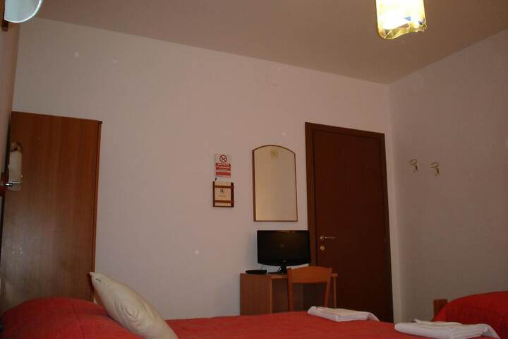 Room 23 of 51