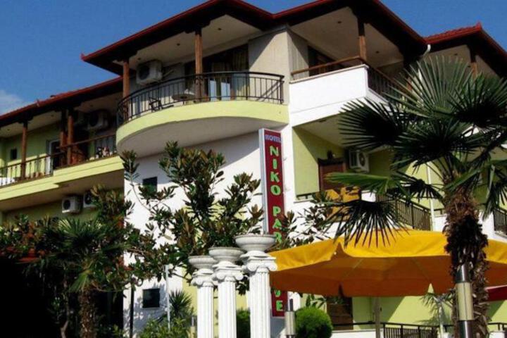 HOTEL NIKO PARADISE