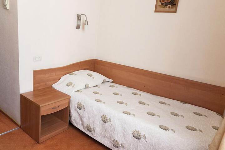 Room 17 of 154