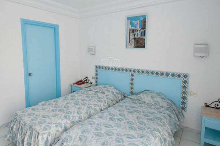 Room 11 of 60